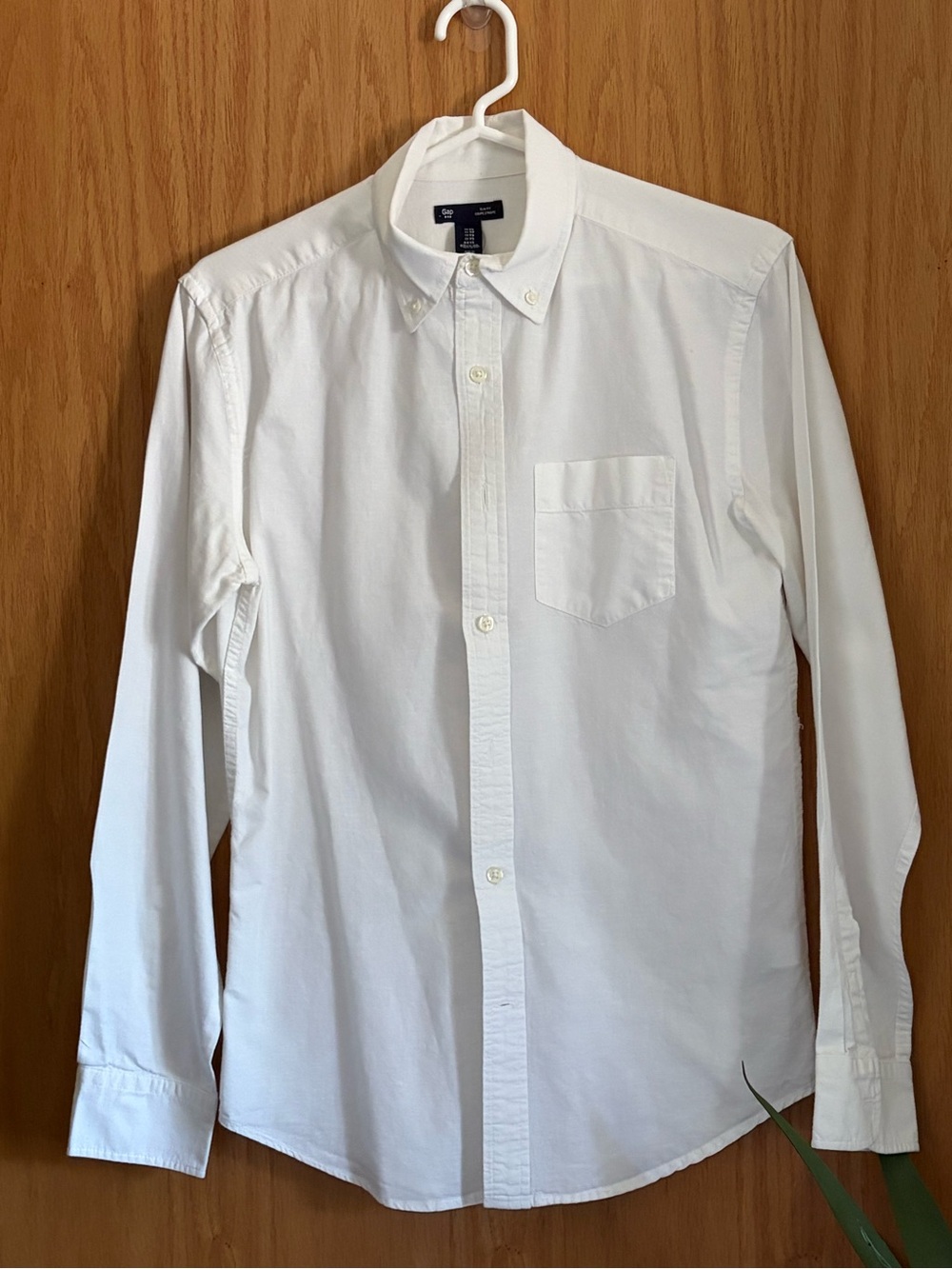 GAP Men's White Button-Down Dress Shirt